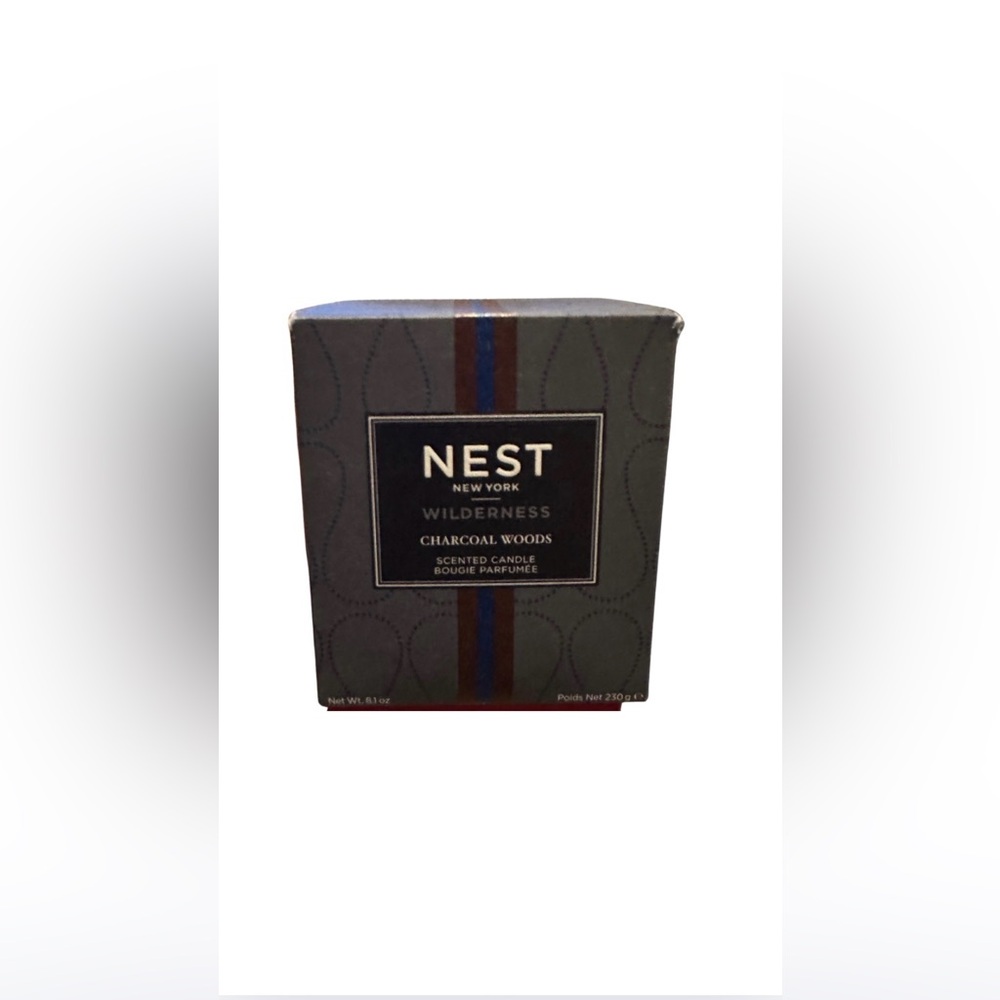 NEST Fragrances Charcoal Woods Scented Candle, New in Box - Picture 4 of 4